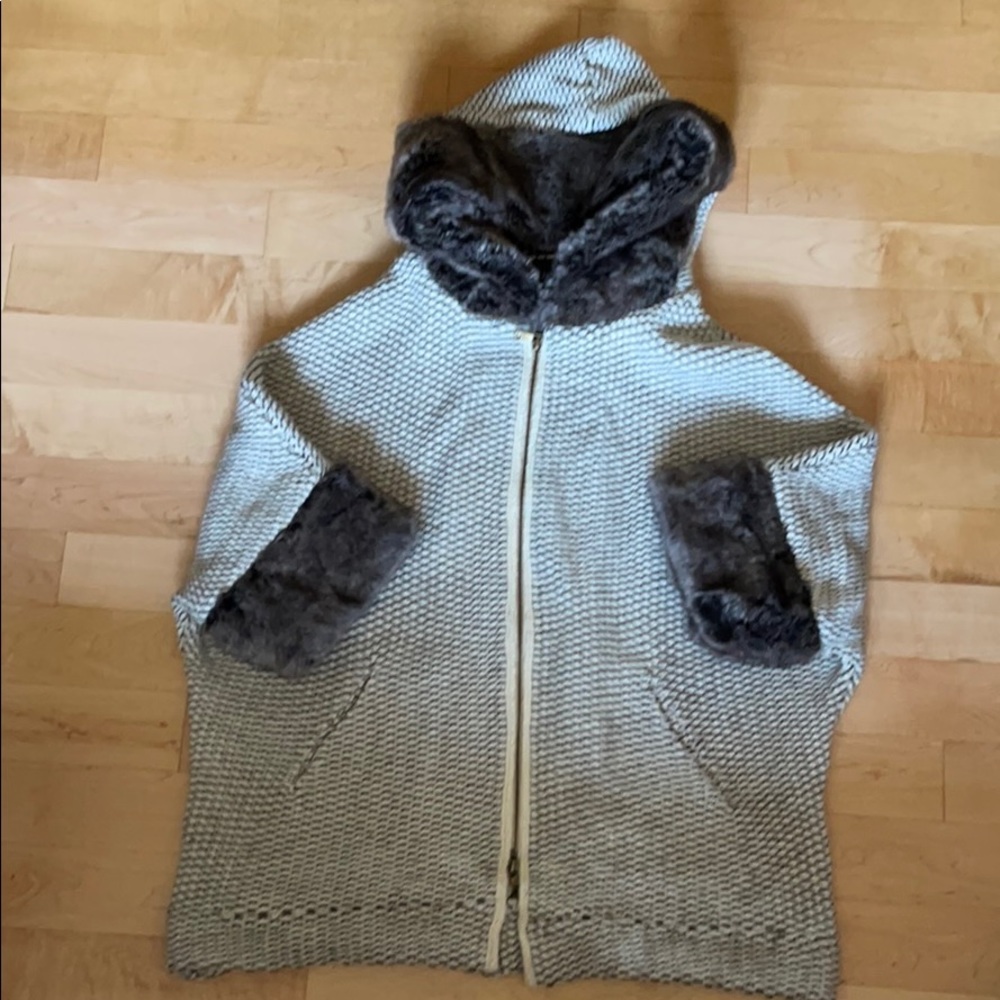 Zara Knit Faux FurTrimmed Jacket with Hood (NWOT)